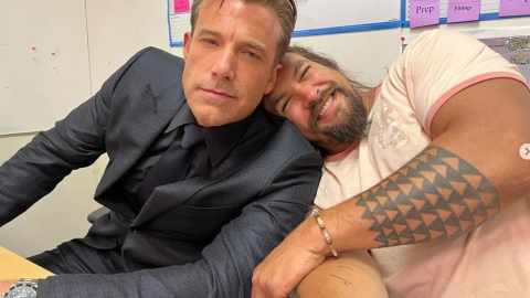 Jason Momoa debuta como sobrecargo