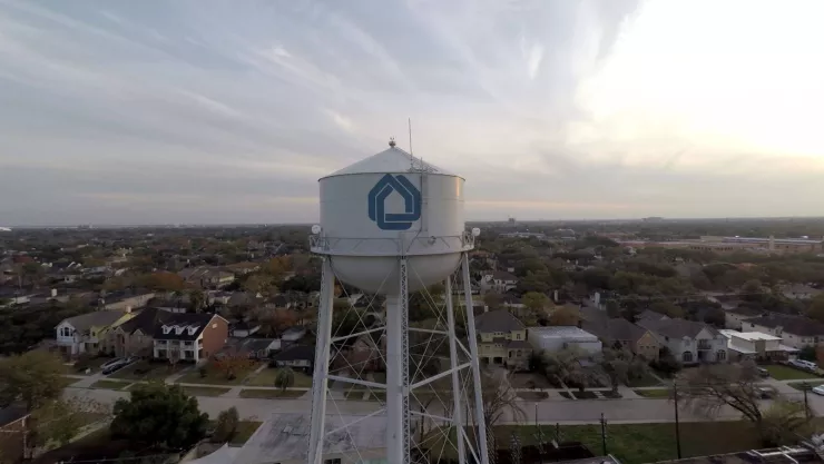 West University Place forma parte del área de Houston-Sugar Land-Baytown, en Texas.