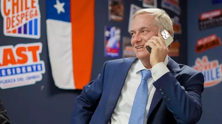 Quién es José Antonio Kast, candidato de ultraconsevador que ganó segunda vuelta de elecciones en Chile