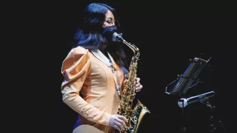 Saxofonista María Elena Ríos