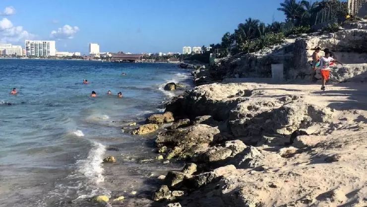 Clima en Cancún hoy 3 de octubre_ Se espera cielo nublado con algunos chubascos.jpg