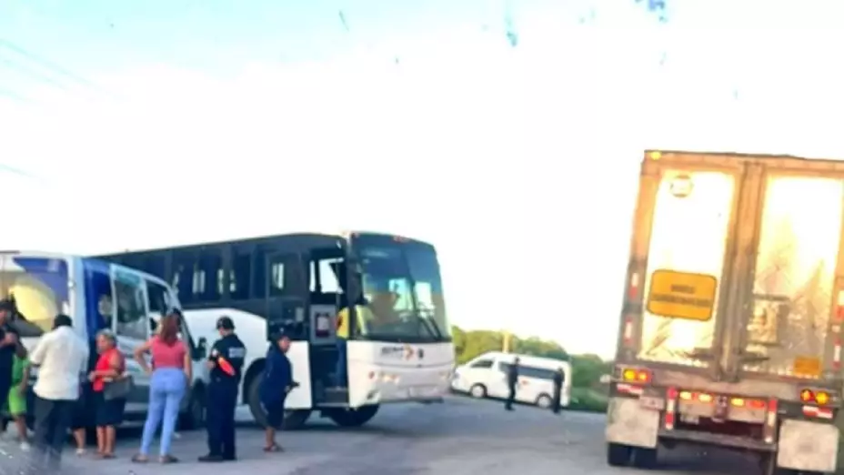 ÚLTIMA HORA_ Ambulancia se ve involucrada en FUERTE accidente en la Mérida - Tizimín