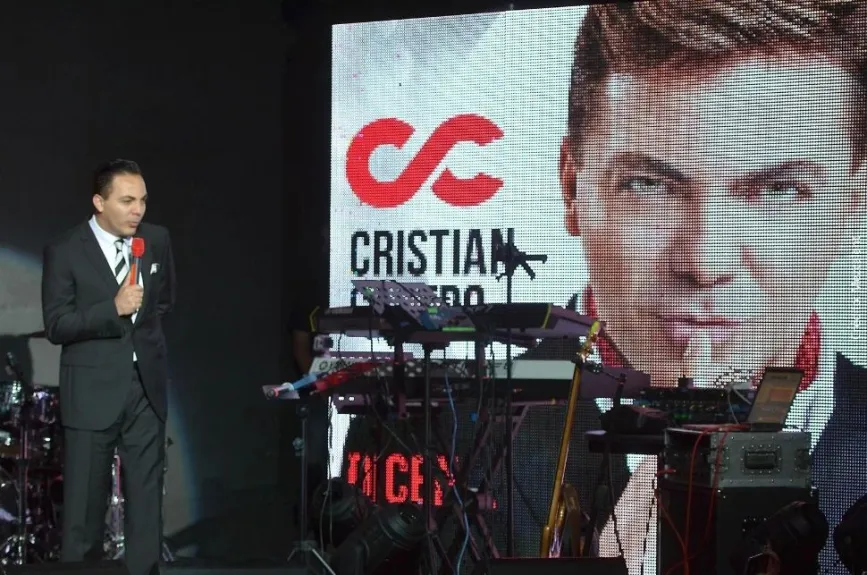 Cristian Castro.