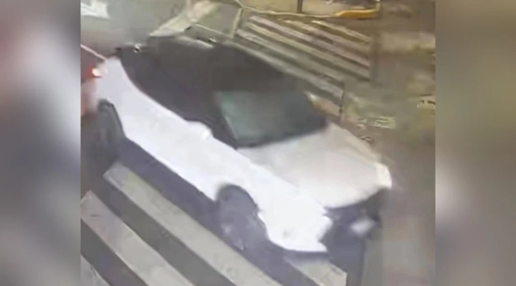 Buscan a ladrones de siete autos de lujo que sacaron de edificio en la colonia Anzures, CDMX