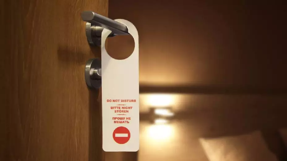 COSAS QUE NO DEBES HACER COMO HUÉSPED DE UN HOTEL