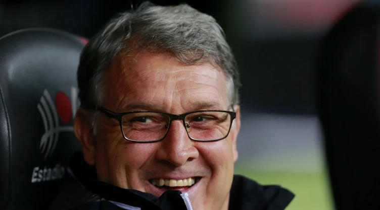 Gerardo Martino en el banquillo