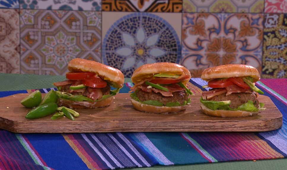 Hamburguesas con donas glaseadas