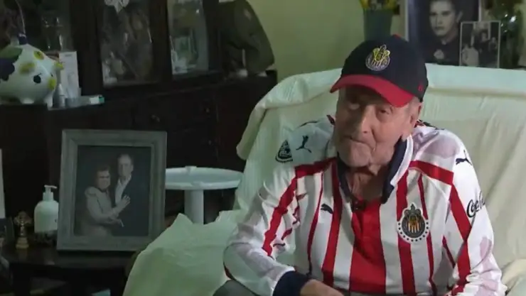Abuelito de 10 años ha visto los 12 campeonatos de las Chivas
