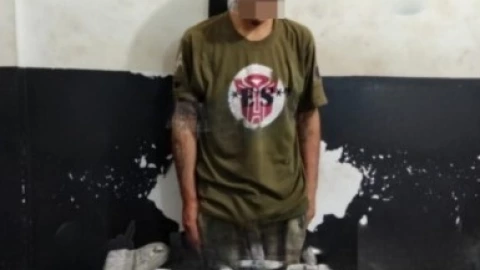 FOTO Intenta robar machetes de plata y es encarcelado