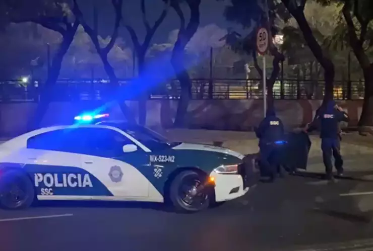 VIDEO: Atropellan a un indigente a toda velocidad sobre Eje Central, en la CDMX