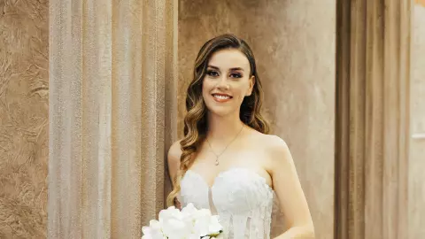 cabello suelto con ondas.jpg