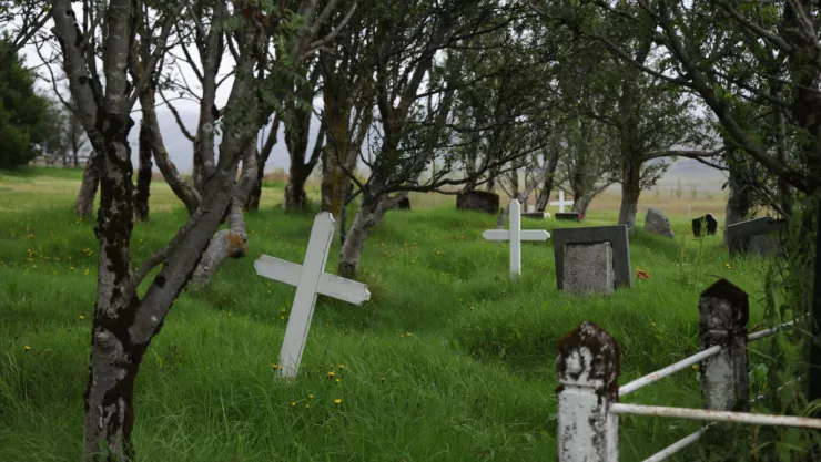 Pastor muere tras ser enterrado, quería resucitar al tercer día