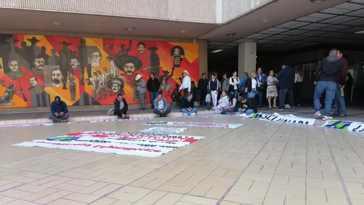 Productores agrícolas se manifiestan en el Palacio de Gobierno