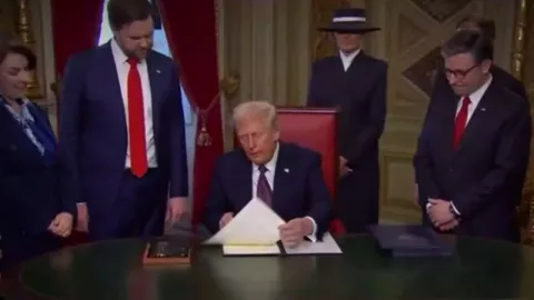 Trump impone aranceles a México, Canadá y China 2025