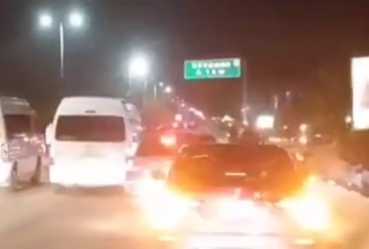 Fuerte accidente en la carretera Cancún-Puerto Morelos; hay varios lesionados