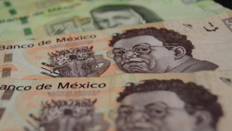 Billetes mexicanos manchados