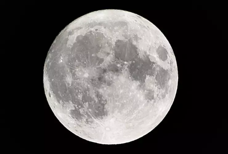 ¿Qué pasa si comienzas una relación en luna nueva?