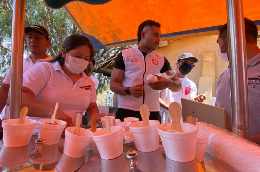 Visitamos a los niños de las ladrilleras de Chalco, Edomex y les llevamos un dulce regalo. ¡Revive los mejores momentos!