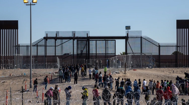 Texas le ofrece estas tierras a Donald Trump para las deportaciones