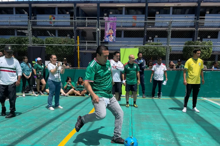 Tanda de penales con la Gira Vive sin Drogas.