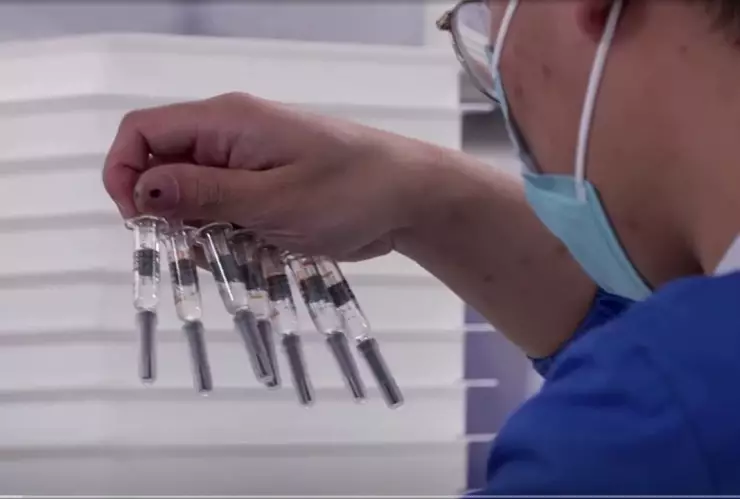 CoronaVac tiene 97 por ciento de efectividad.jpg