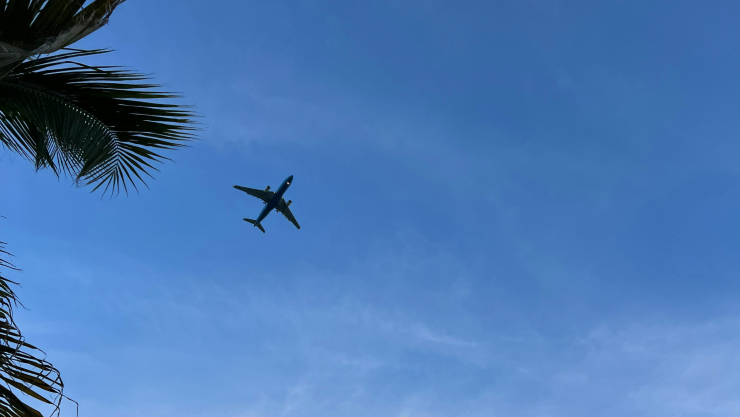 Estos son los vuelos programados en el aeropuerto de Cancún HOY 28 de abril del 2025.jpg