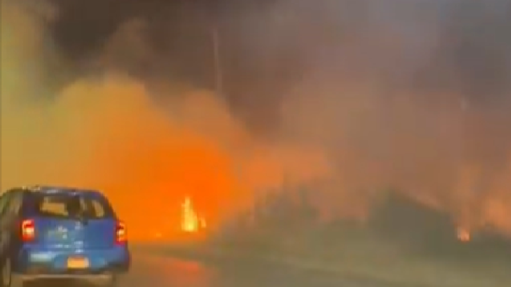 Se registra incendio sobre bulevar Juan Alonso de Torres en León, hoy 30 de octubre