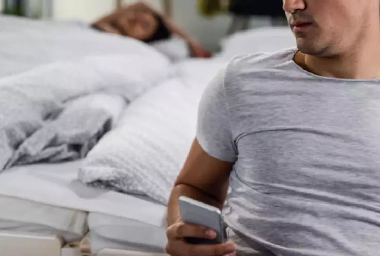 Abusaba sexualmente de su novia mientras ella dormía.jpg