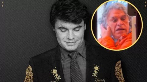 Captan a Juan Gabriel en París