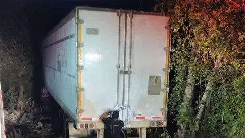 Tráiler Pantera Rosa involucrado ACCIDENTE, en Valladolid (FOTO)