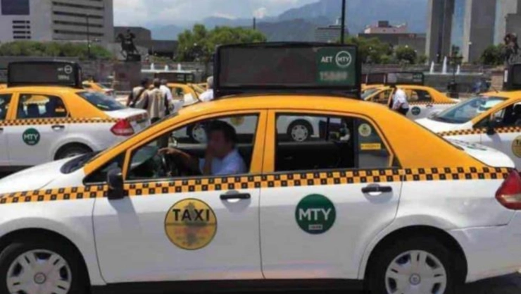 Nuevo León taxistas mujeres