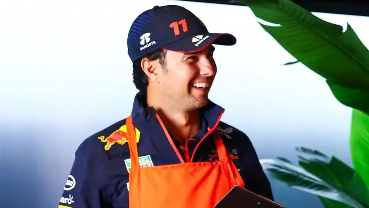 VIDEO: ¡Reprobado! Checo Pérez fracasó en un examen con Red Bull Racing