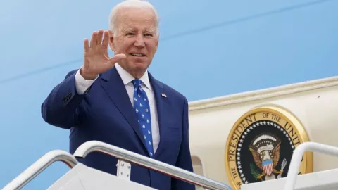 Biden quiere visitar frontera con México