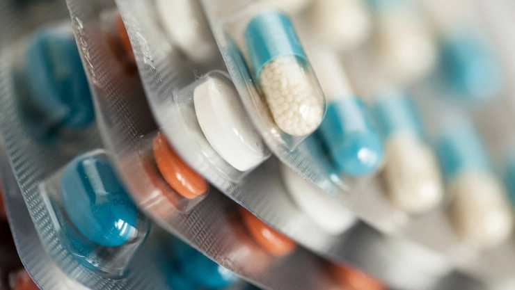 antimicrobianos bacterias uso inadecuado