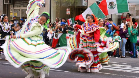 DESFILE REVOLUCION MONTERREY.jpg