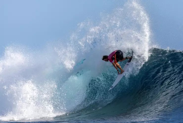 Alan Cleland, surfista mexicano en París 2024