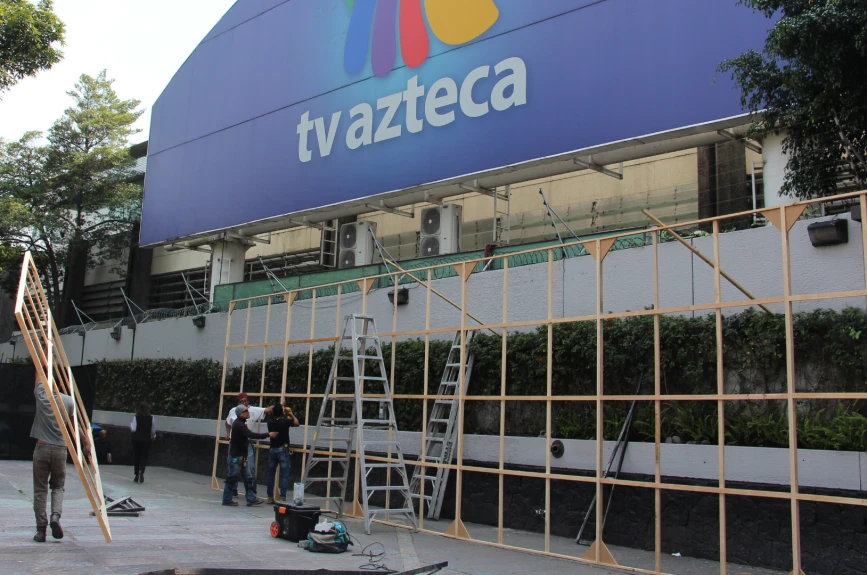 Construcción de contenedor Juguetón 25 años