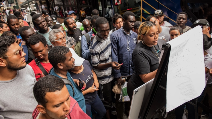 Migrantes se reúnen en Nueva York