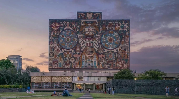 Licenciatura UNAM 2025_ ¿Cuándo podré bajar la boleta-credencial para hacer el examen?