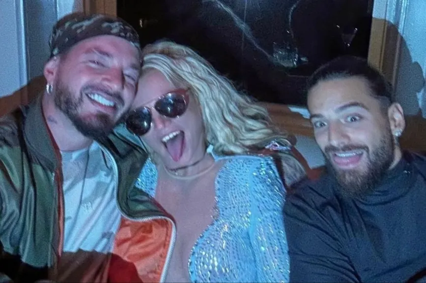 Maluma con j balvin y britney spears (2).jpg