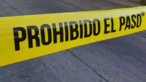 Mueren 16 personas en BRUTAL CHOQUE; autobús perdió el control y terminó VOLCADO