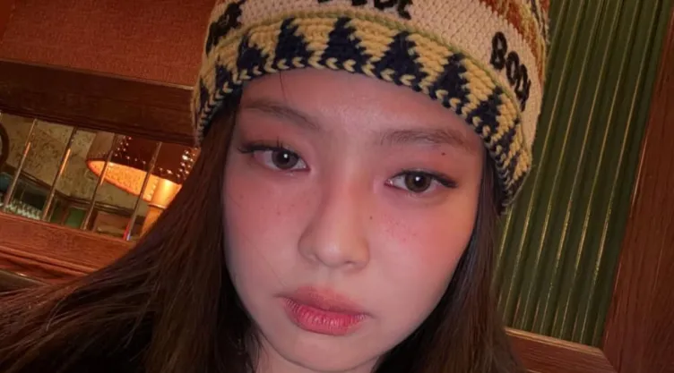 jennie black pink