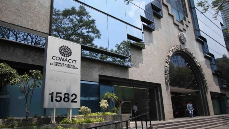 AMLO niega reducción de presupuesto al Conacyt