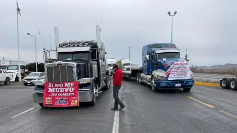 paro-de-transportistas-carreteras-de-México-inseguridad-de-carreteras-paro-nacional-carreteras-cerradas-alternativas-viales