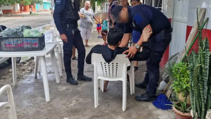 Joven-queda-inconsciente-tras-ingerir-agua-fría-en-Torreón.jpg