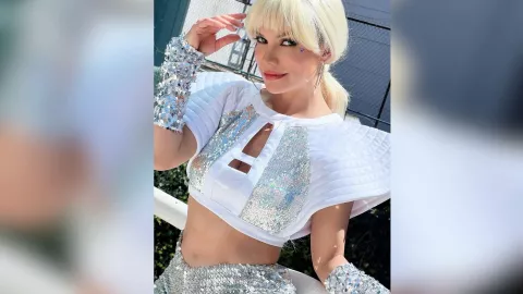 Tábata Jalil cosplay rubia