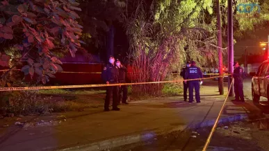  Asesinan hombres en barbería de Uruapan 