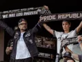 Jaime Camil siempre apoyando a los suyos..jpg