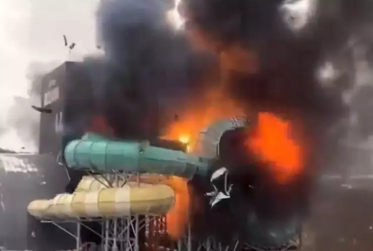 incendio parque acuático suecia