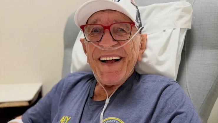 Muere el abuelito influencer Patriotic Kenny a los 84 años de edad.